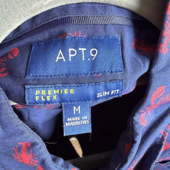 Apt. 9 Men's Navy and Red Lobster Print Shirt - Picture 4 of 5